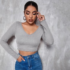 Короткая футболка с v-образным воротником Shein