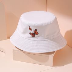 Шляпа с рисунком бабочки Shein