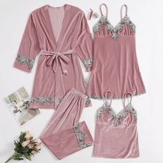 Бархатный халат с кружевом и поясом 4шт Shein