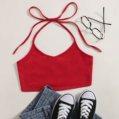 Однотонный топ с узлом сзади Shein