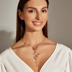 Ожерелье со стразами и бабочкой 1шт Shein
