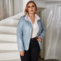 Astrid Стеганое пальто на пуговицах с воротником-стойкой размера плюс Shein