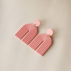 Акриловые серьги-подвески в U-образной форме Shein