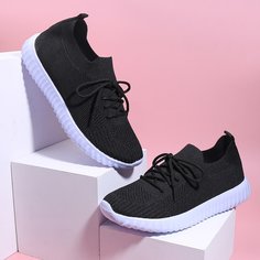 Трикотажные кроссовки на шнурках Shein