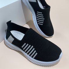 Кроссовки без шнурка Shein
