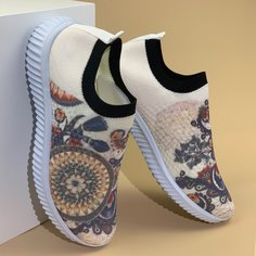 Трикотажные кроссовки с принтом Shein