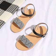 Сандалии в плетеной форме для девочек Shein