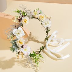 Повязка на голову с декором цветка Shein