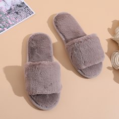 Плюшевые шлепанцы Shein