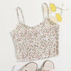 Топ на бретелях с цветочным принтом Shein