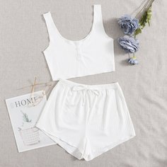 Трикотажная короткая майка и шорты Shein