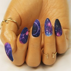 24шт накладные ногти с принтом, 1 лист лента и 1шт пилочка для ногтей Shein