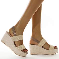 Сандалии на танкетке Shein