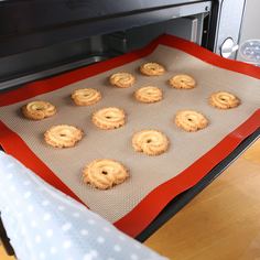 Силиконовый коврик для выпечки Shein