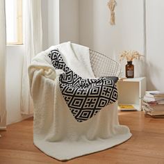 Вязаное одеяло с геометрическим узором Shein