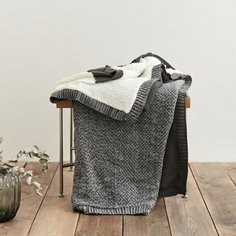 Контрастное вязаное одеяло Shein