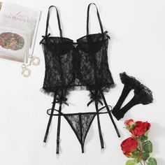 3 пакета комплект кружевного нижнего белья на косточках и чулки Shein