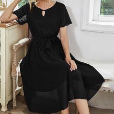 Длинное платье с поясом Shein