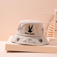 Шляпа с вышивкой Shein