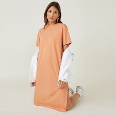 Однотонное платье-футболка с разрезом Shein