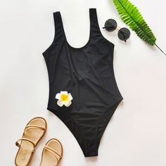 Однотонный слитный купальник Shein