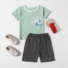 Шорты и футболка с мультипликационным принтом для мальчиков Shein