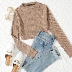Однотонная вязаная короткая футболка в рубчик Shein