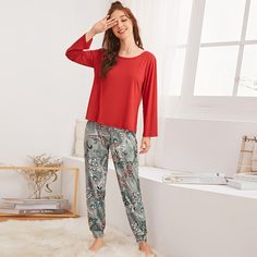 Пижама с цветочным принтом Shein