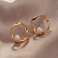 Круглые серьги-гвоздики с искусственными жемчугами Shein