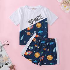 Шорты и футболка с текстовым, мультипликационным принтом для мальчиков Shein