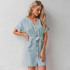 платье с поясом и пуговицами Shein