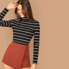 Трикотажная футболка в полоску Shein