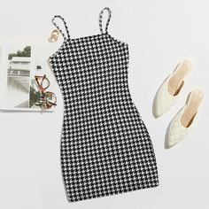 Платье на бретелях с узором "хаундстут Shein