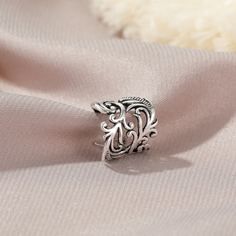 Оригинальные серьги-каффы Shein