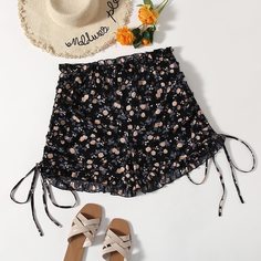 Присборенная талия Принт Бохо Шорты размер плюс Shein