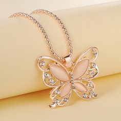 Ожерелье с бабочкой и стразами Shein