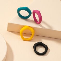 4шт однотонное кольцо Shein
