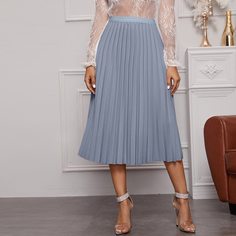 Однотонное плиссированное платье с эластичной талией Shein