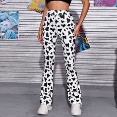 Брюки с эластичной талией и коровьим принтом Shein