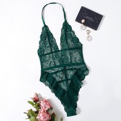 Кружевное боди с глубоким разрезом Shein