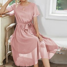 Шифоновое платье с поясом Shein