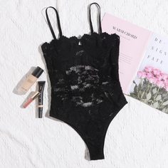Кружевное боди на бретельках Shein