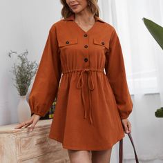 Платье на кулиске с пуговицами Shein