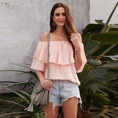Блуза с открытыми плечами и оборками Shein