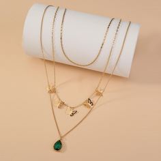 Многослойное ожерелье с бабочкой Shein