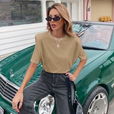 Однотонная футболка с плечиками Shein
