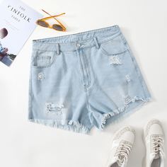 Рваные джинсовые шорты размера плюс Shein