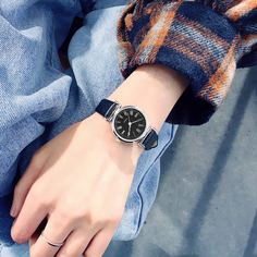 1шт круглые стрелочные наручные часы Shein