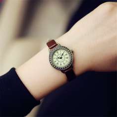 Винтажные круглые стрелочные кварцевые часы Shein