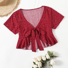 Топ в горошек с узлом и оборкой Shein